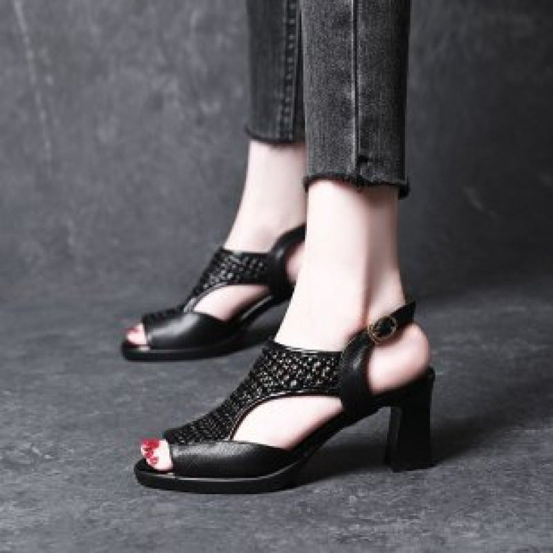 🔥【35-40】👡Sandale de vară cu toc plat, vârful deschis cu talpă groasă și toc plat, cu gura de pește. (înălțimea tocului 5/7 cm)