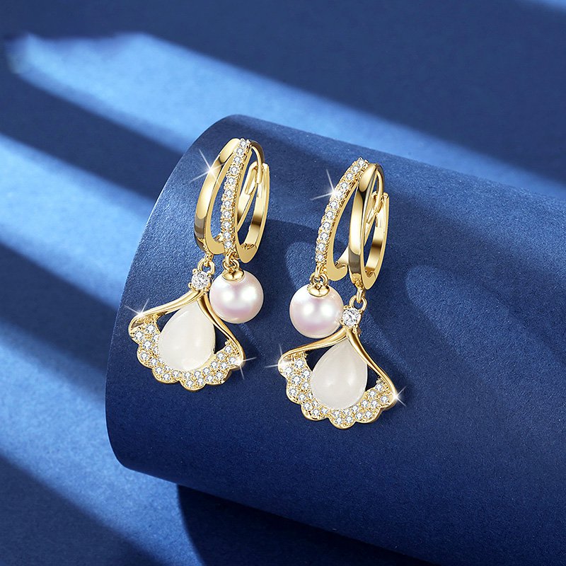 🎁✨✨ Elegáns fülbevalók macskaszem drágakövekkel és ginkgo levél mintával