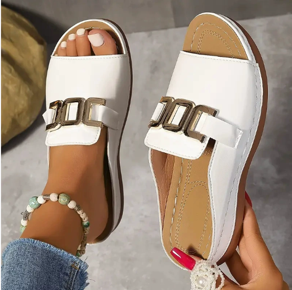 🥿🧁【36-45】 Sandale noi cu toc plat și fund gros.