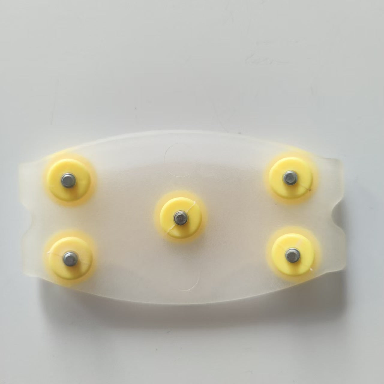 👴🚶🏔️Kupte 2 a dostanete 2 zdarma🔥Neviditelné 5zubé protiskluzové návleky na mačky, průhledné venkovní návleky na sněhovou turistiku, horolezectví, horolezectví, zimní ledový povrch, nezbytný pro seniory.