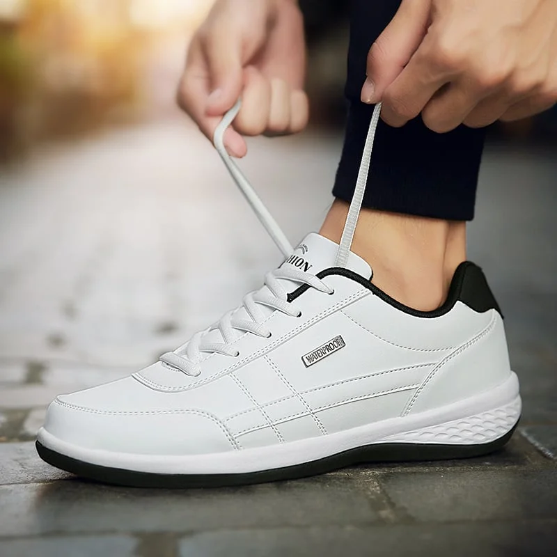 Pantofi confortabili din piele pentru bărbați, 2025