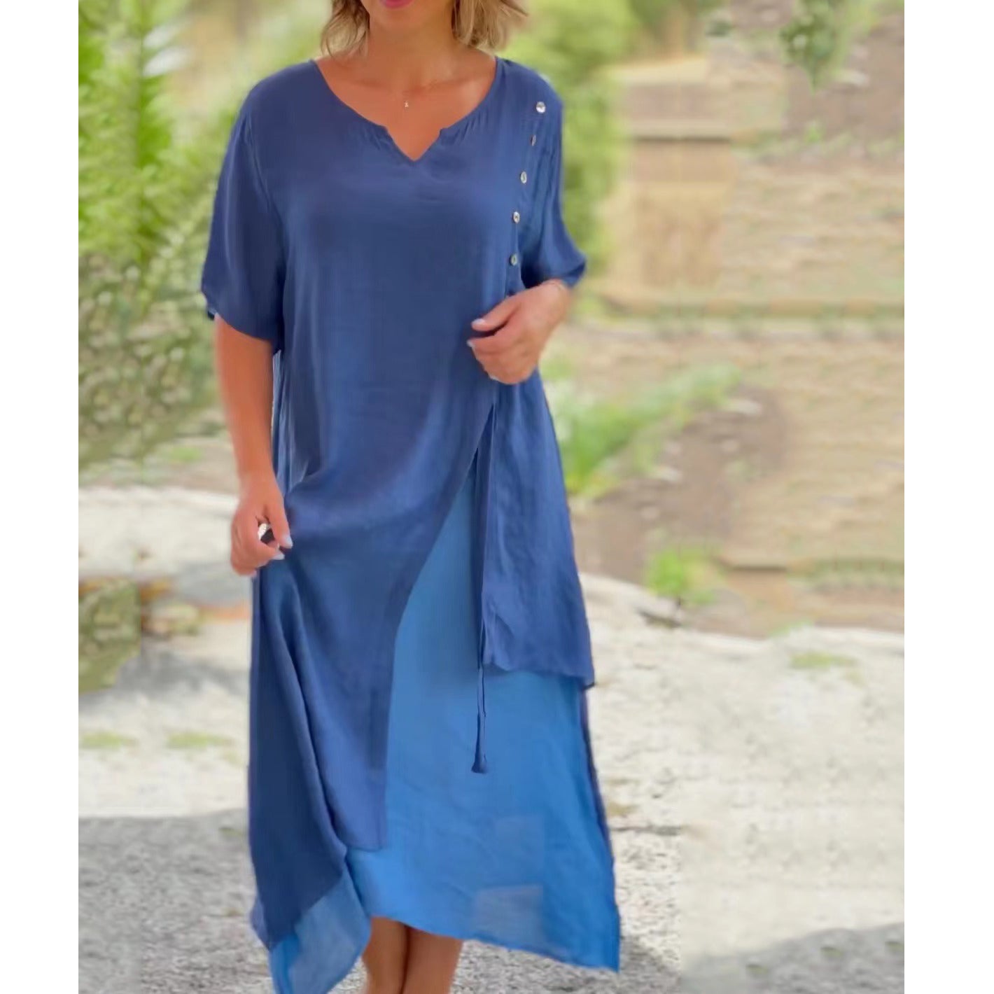 🎉【S-4XL】Rochie de vară cu fustă neregulată și decolteu în V, model fals din două piese.